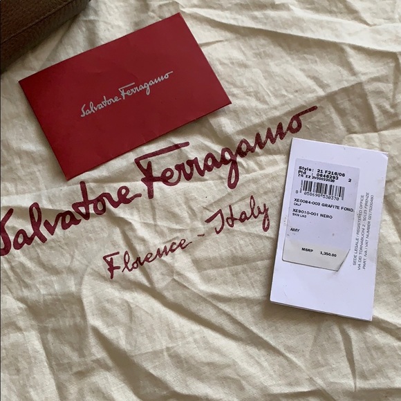 NWT Salvatore Ferragamo Amy Medium Gancio Tote Bag - Picture 7 of 15